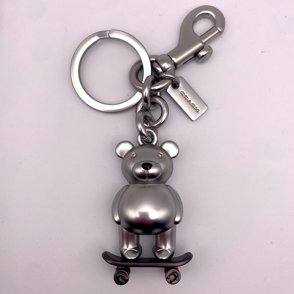 ✨LAST 1!✨ COACH | Limited Edition | Skateboarding Bear Bag Charm (Brand New!) 💘 - Picture 14 of 14